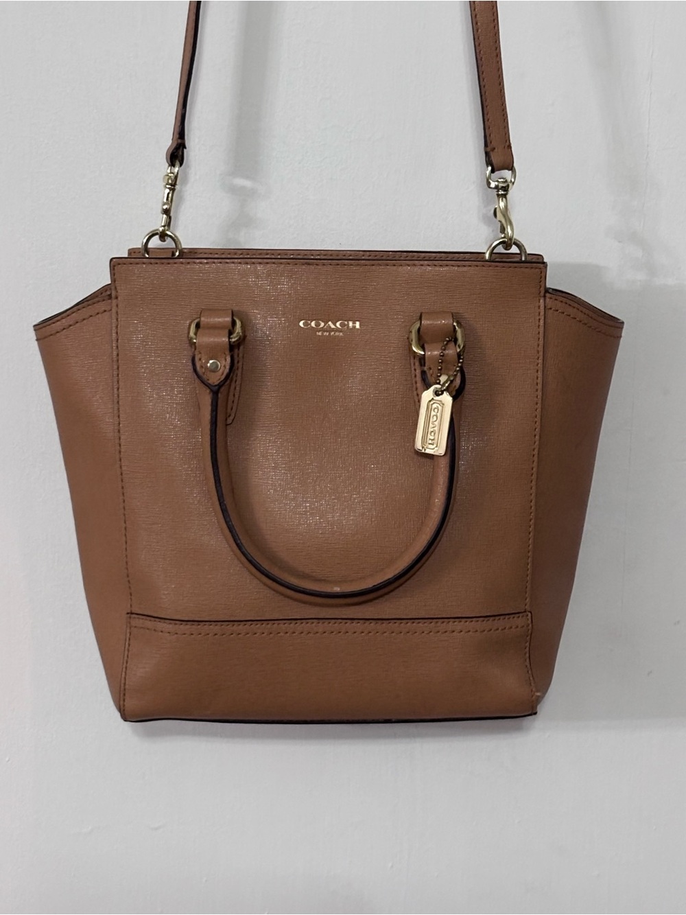 Coach Mini Tanner Saffiano leather crossbody Bag in Toffee with gold hang tag